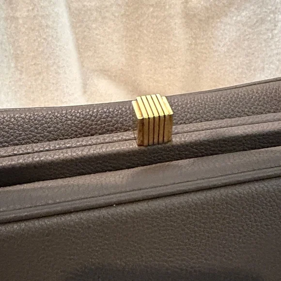 Elegant Brown Khaite Leather Shoulder Bag - Picture 6 of 13